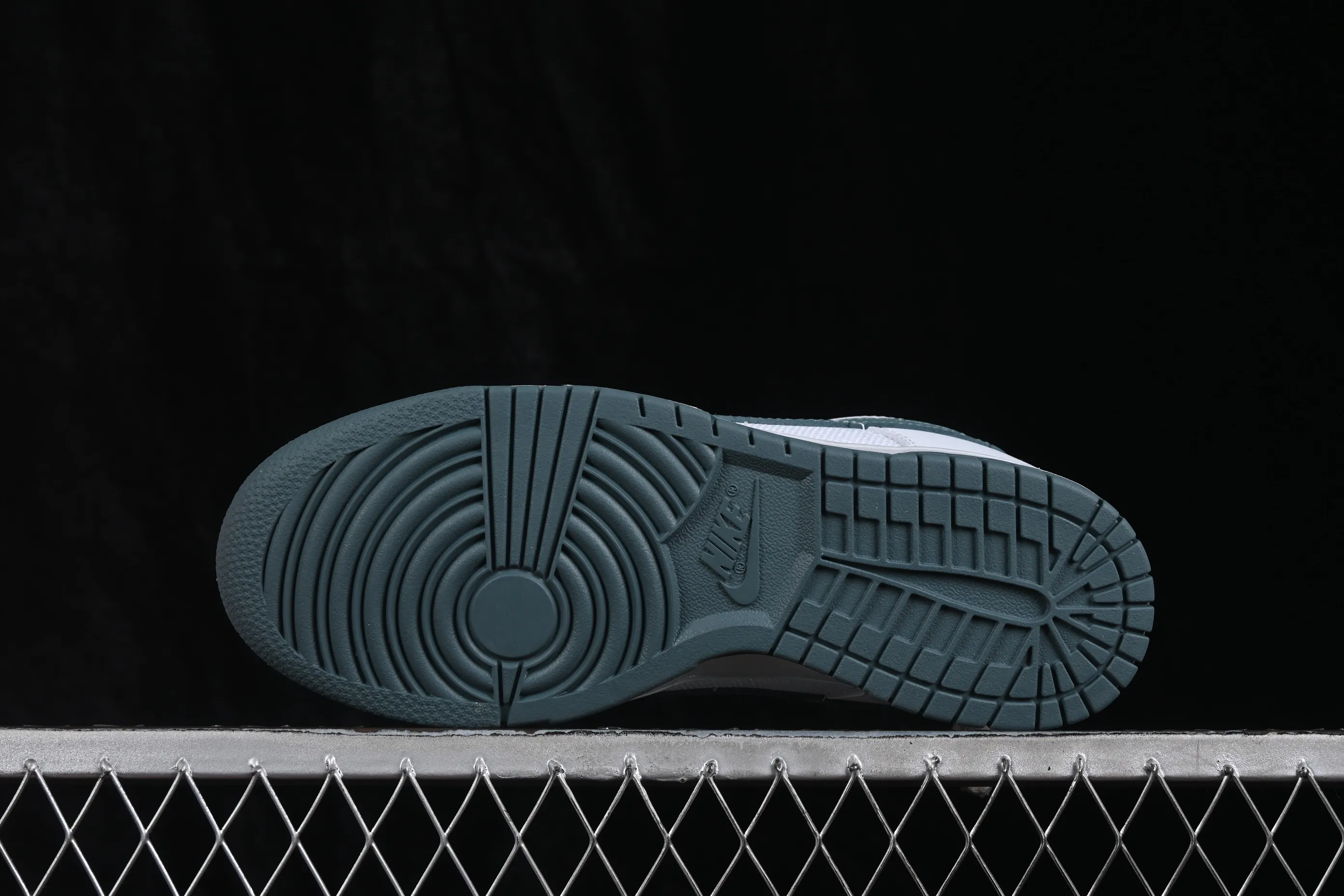 All categories Nk SB Dunk series Nk SB Dunk Low low-top sneakers Nike SB Dunk Low SB low-top casual sneakers IH1940-002